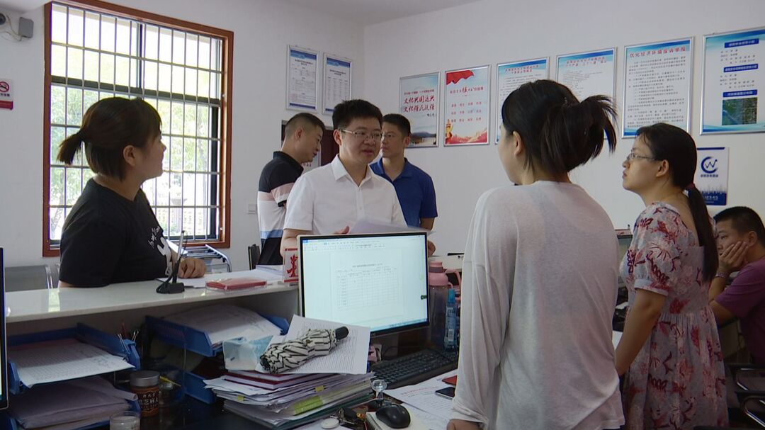 26日,武陵区委常委,纪委书记,监委主任邓华志