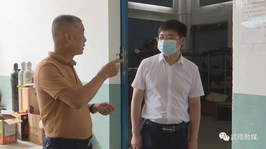 邓华志走访河洑镇部分企业