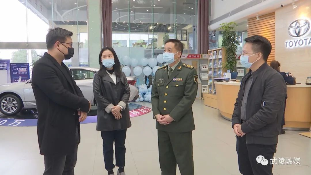 刘贵平到南坪街道开展服务市场主体走访调研活动