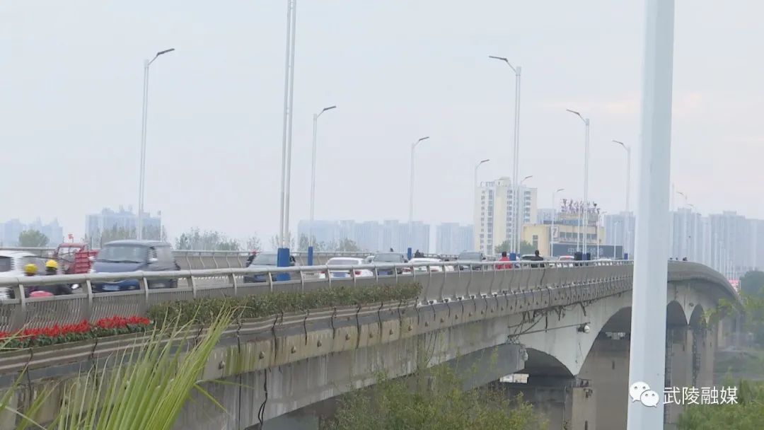 常德武陵大桥主桥恢复通车