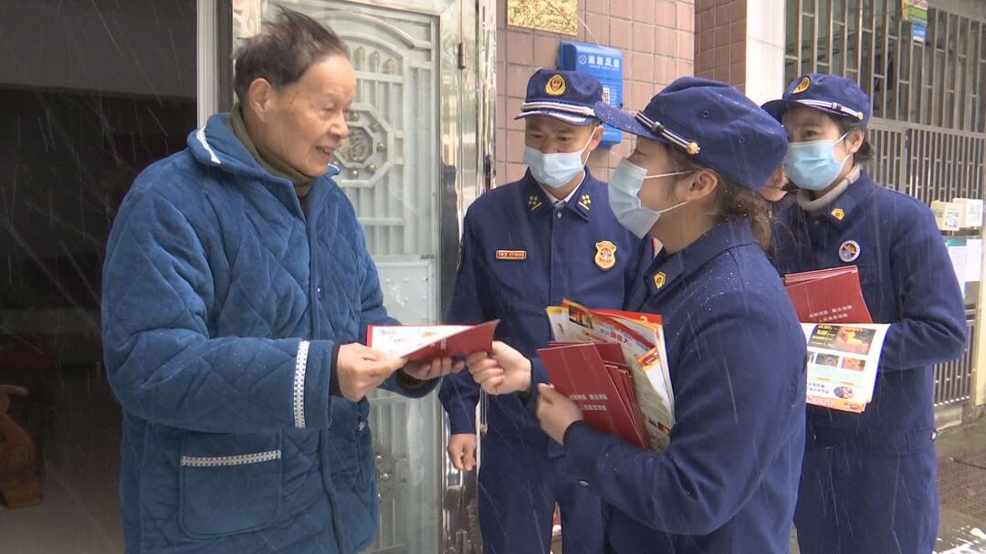 武陵区开展消防知识进小区活动