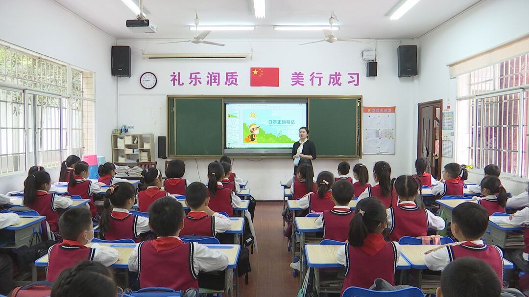 新时代文明实践耀武陵 武陵区：小手牵大手  防疫一起走