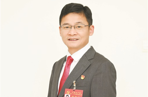 学报告鼓干劲丨常德市委书记曹志强：用奋斗书写现代化新常德建设的绚丽华章