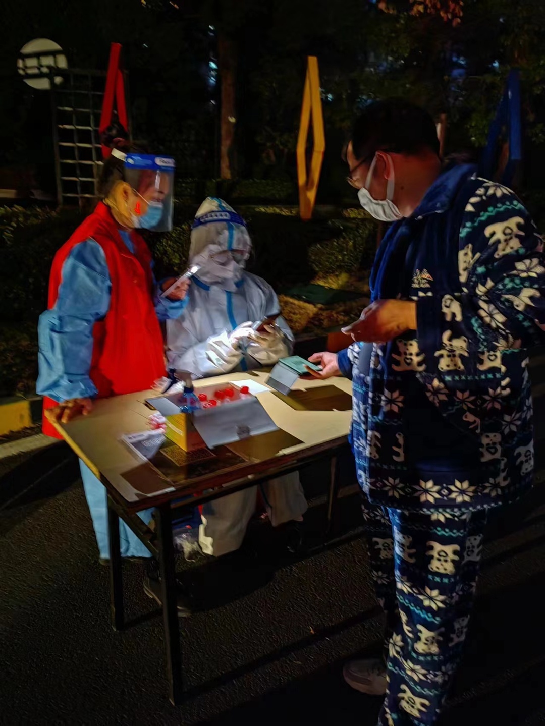 芷兰街道：小区内的“邻居志愿者”