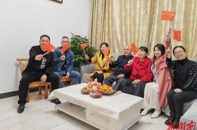 明天出征！神舟十五号载人飞船飞行乘组确定，常德人张陆在列！