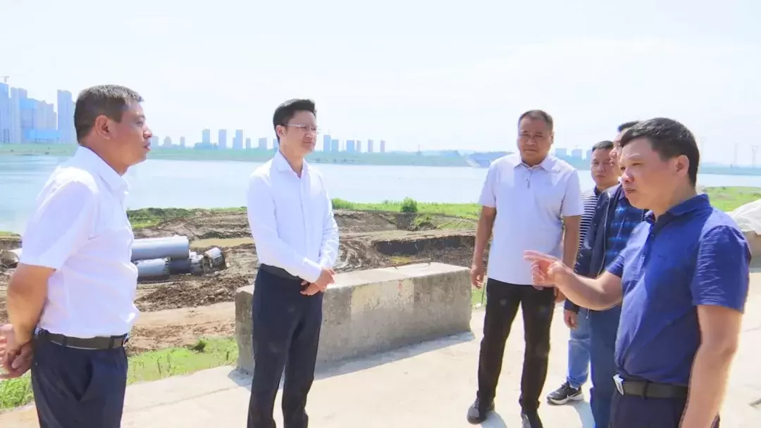 寻健督导防汛备汛工作