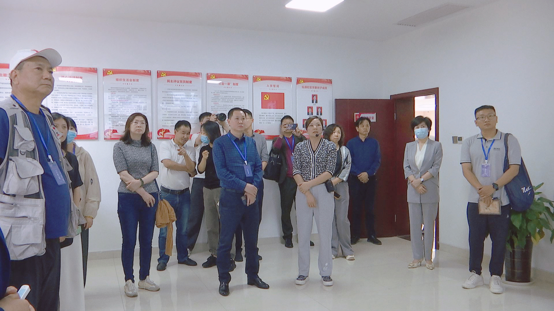全国省级法治（制）报大型融媒体采访团来武陵区开展集中采访
