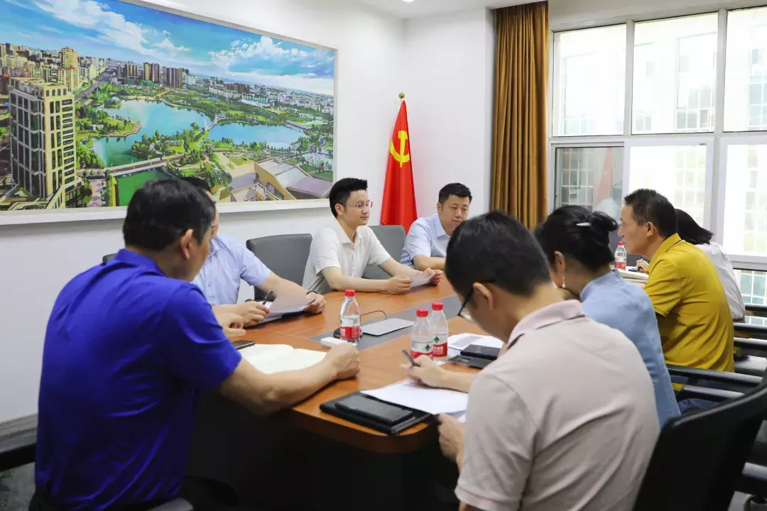 寻健调度全区财税相关工作