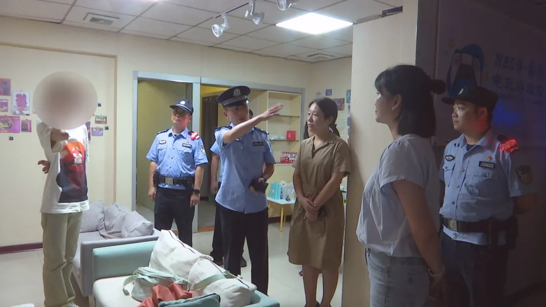 武陵区开展夏夜治安巡查宣防第三次集中统一行动