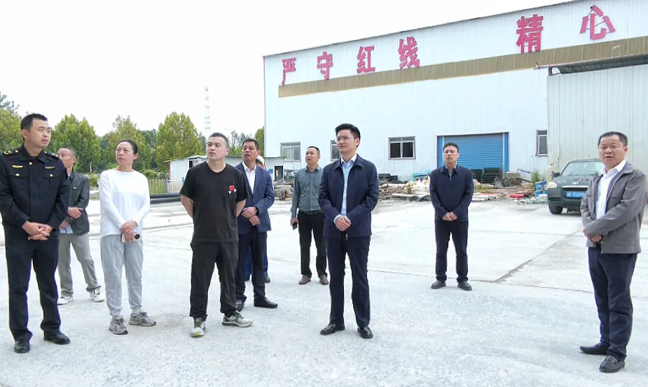 寻健督导检查假期城市安全运行情况
