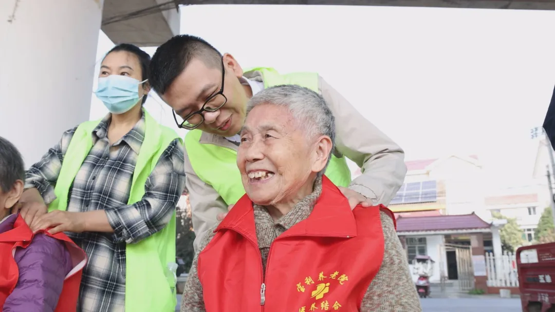 武陵区举办丰富多彩助老活动 传递浓浓敬老爱老之意