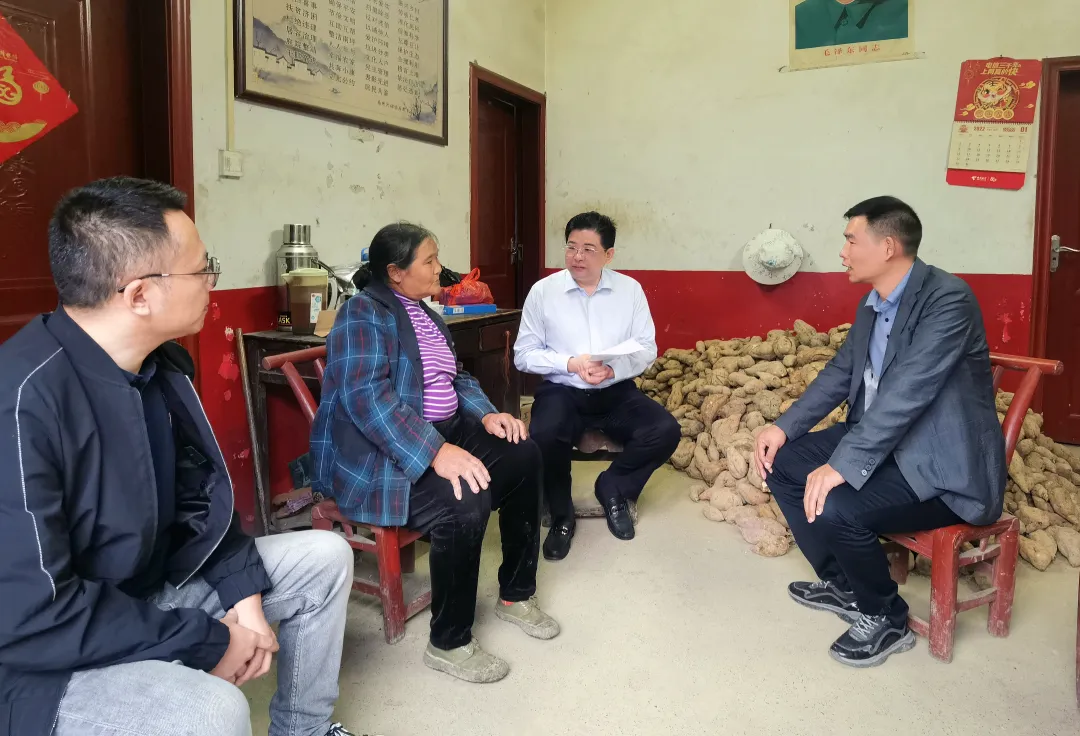 武陵区领导赴石门县壶瓶山镇开展结对帮扶走访活动