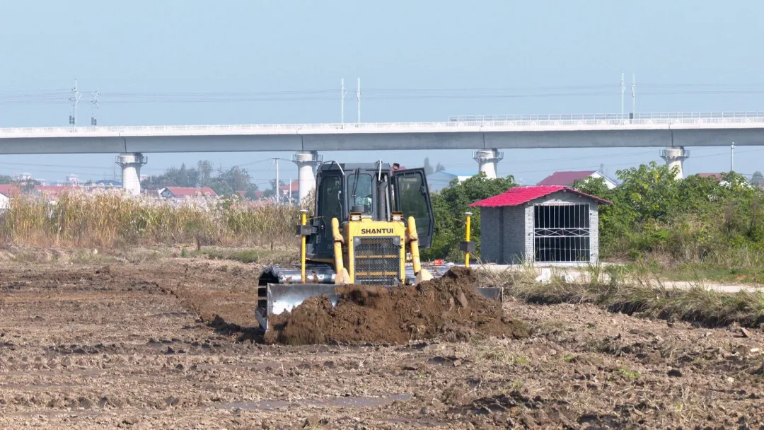 （真抓实干一线行） 武陵区农业农村局：推进高标准农田建设 筑牢粮食安全“耕”基