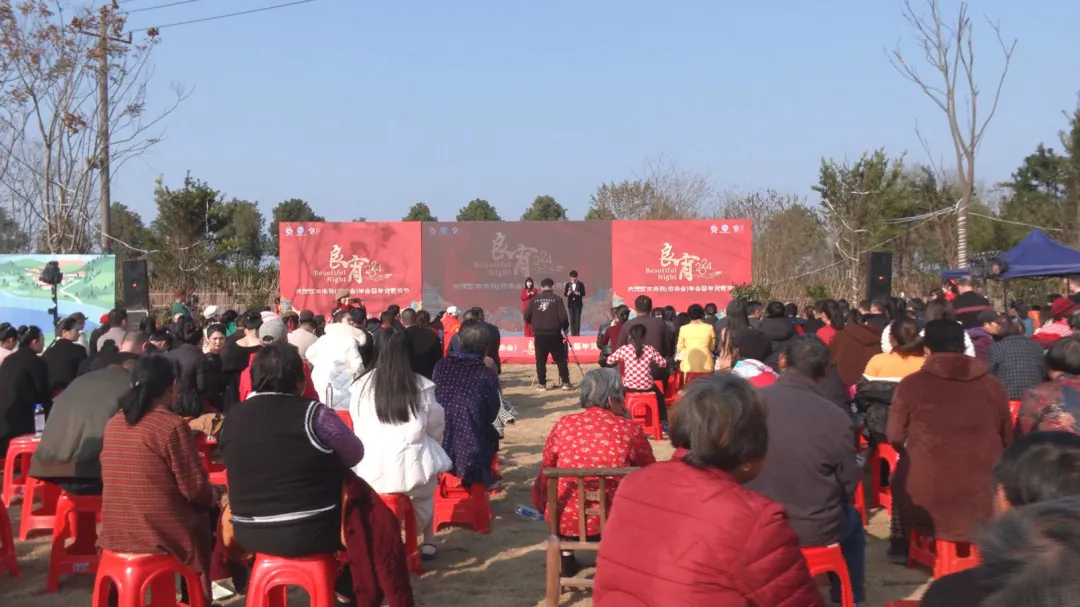 武陵区工商联（总商会）举行年会暨年货展示活动