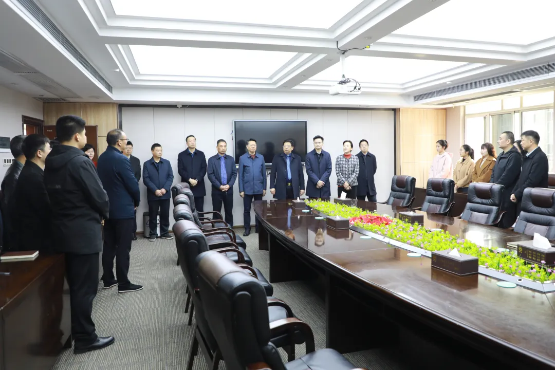 新春上班第一天武陵区领导走访慰问干部职工