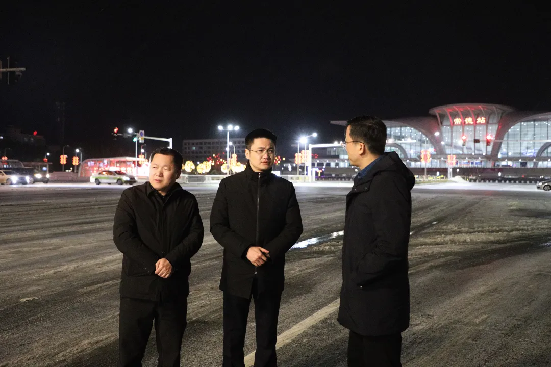 寻健调度低温雨雪冰冻灾害应对工作