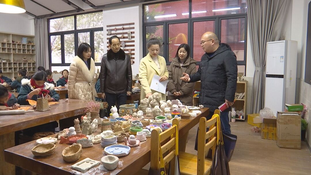 【代表委员风采】 武陵区政协委员 魏芳：情系民生谋福祉 履职尽责促发展