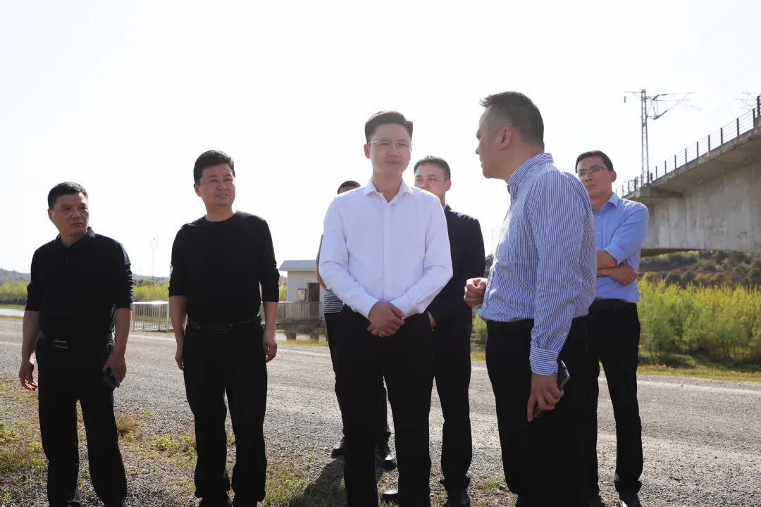 寻健督导调研高标准农田建设、春耕备耕、水环境综合治理等工作