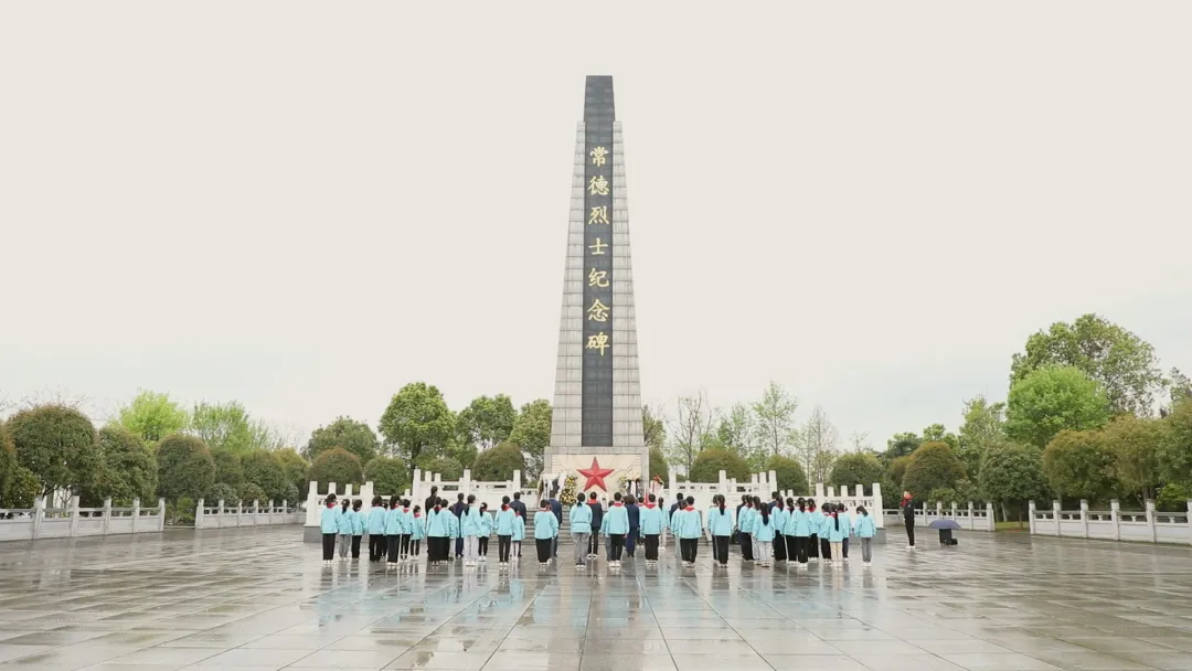 东风小学：缅怀革命先烈 争当时代先锋