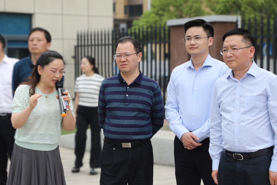 周振宇来武陵区调研教育质量和校园安全工作