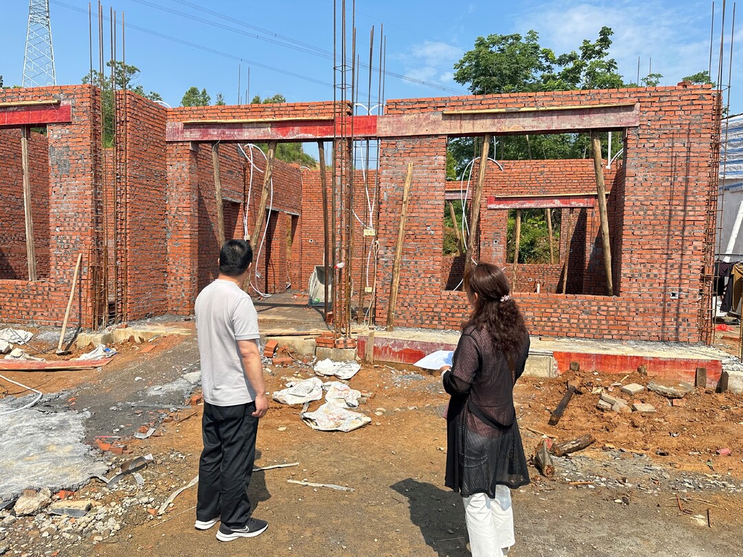 河洑镇：村民自拆违规建筑 共筑和谐美丽家园
