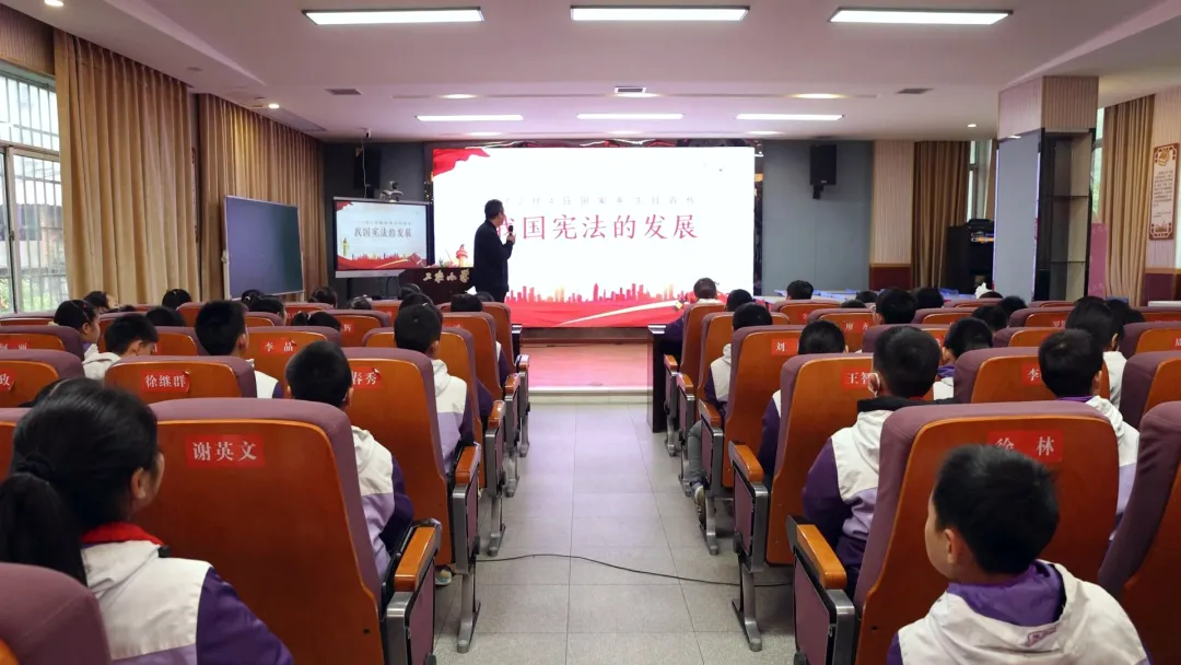 武陵区组织开展宪法宣传系列活动