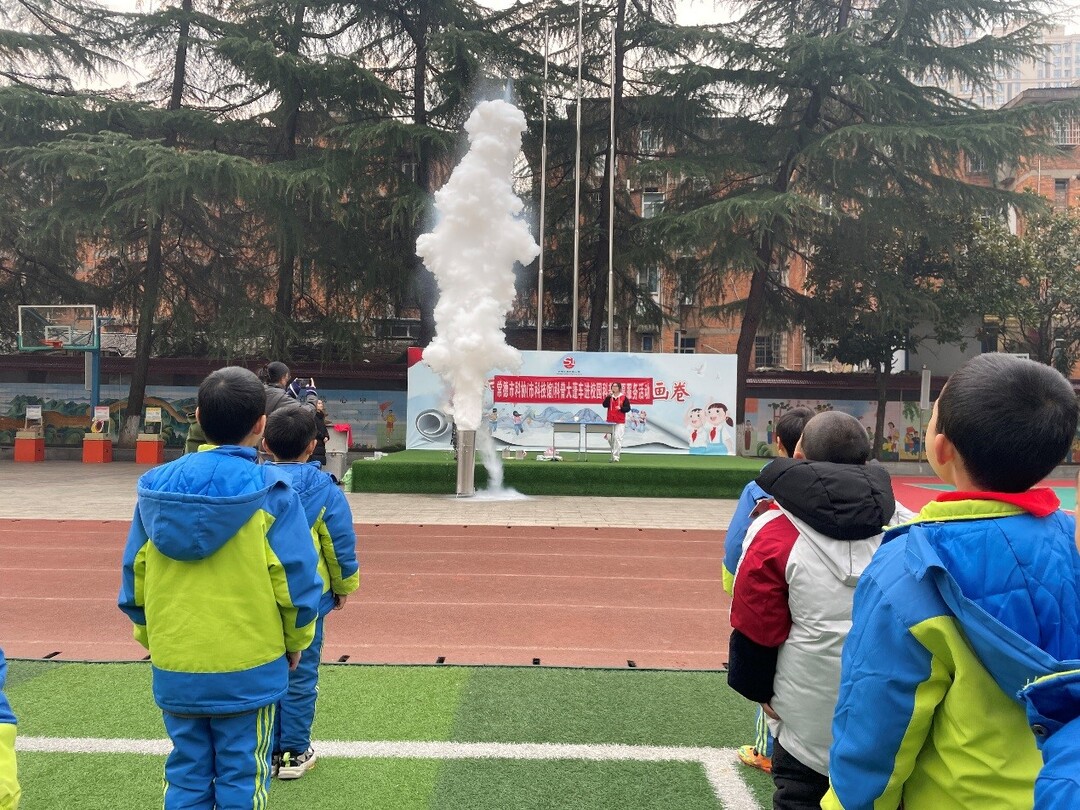 武陵区胜利路小学：科普助力“双减” 点燃科技梦想