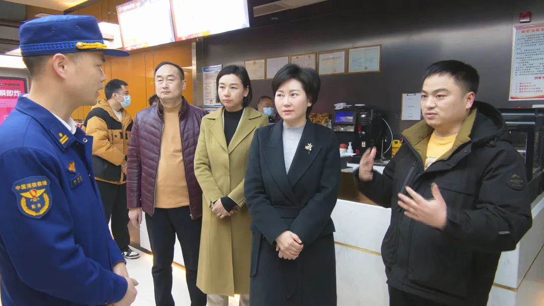 武陵区多部门开展2025年春节前文化市场联合检查