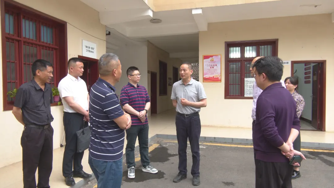 常德市人大常委会领导指导武陵区乡镇（街道）人大工作