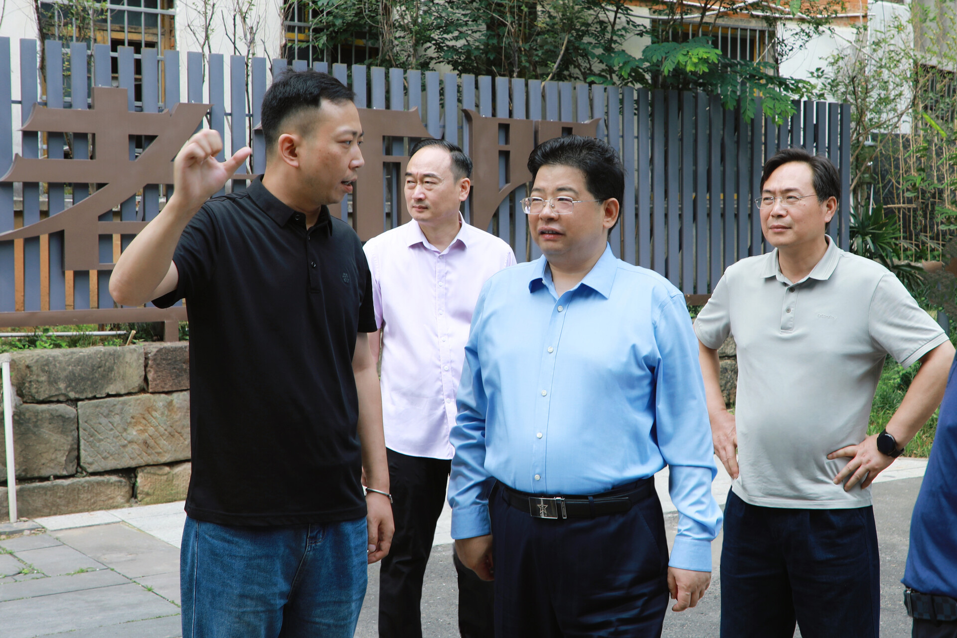 聚焦新场景 注入新活力 武陵区、市城发集团与商家企业共商城区消费新场景设置