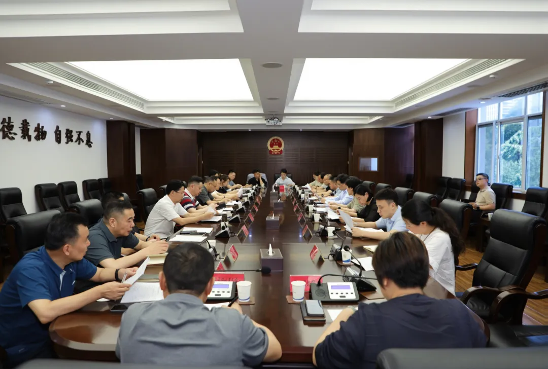 创新驱动  聚力攻坚  “市区企”联合会商促消费工作