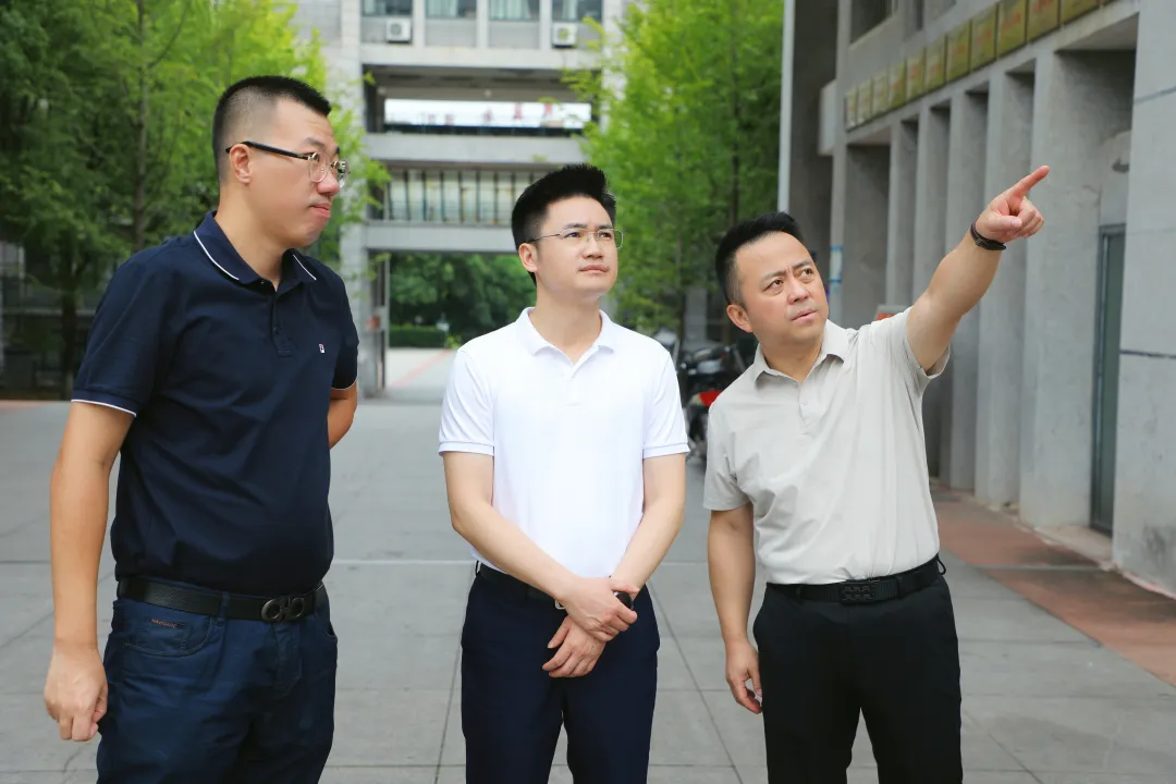 寻健督导检查大气污染防治工作
