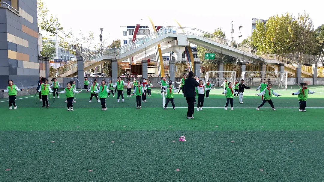 武陵区：“走班制”体育课  让学生“动起来”