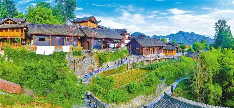 十八洞村新故事