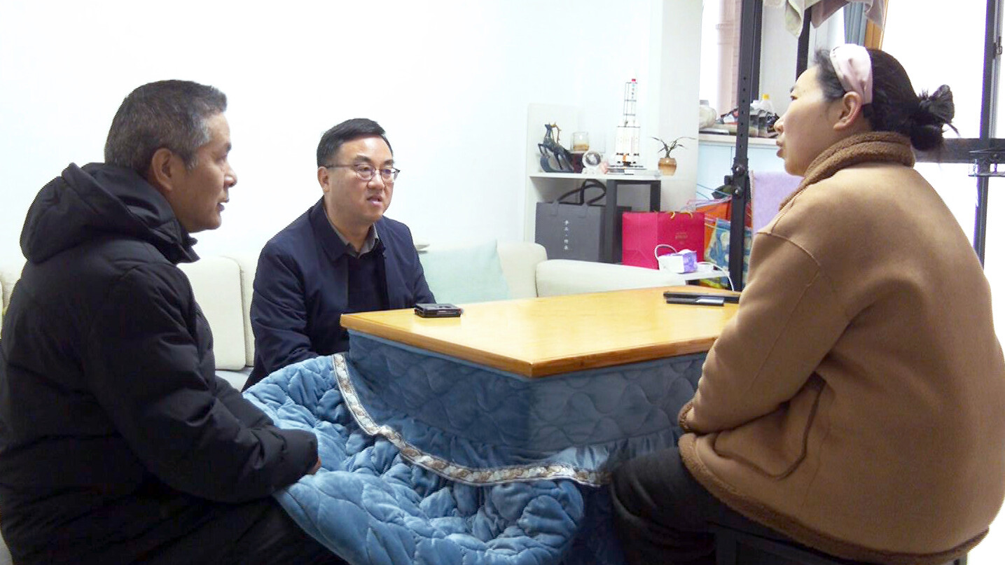 市委宣传部慰问组来武陵区走访慰问道德模范、身边好人、新时代好少年