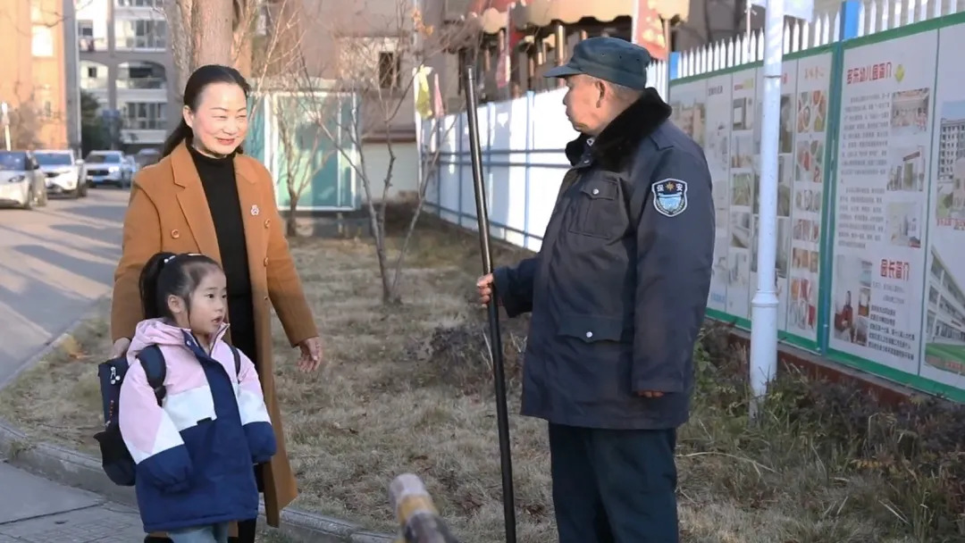 【代表委员风采】武陵区人大代表孔祥兰：三十载扎根乡村 守护童心育未来