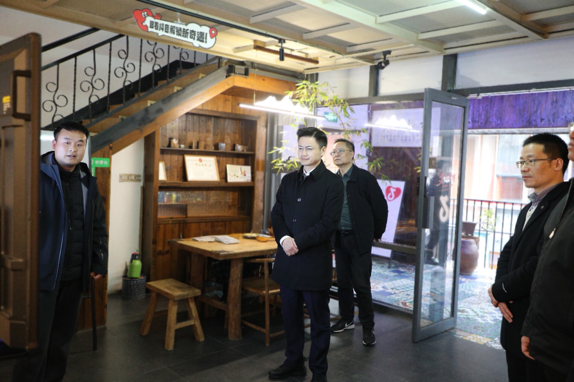 寻健开展企业服务年、数据要素价值释放年专题调研