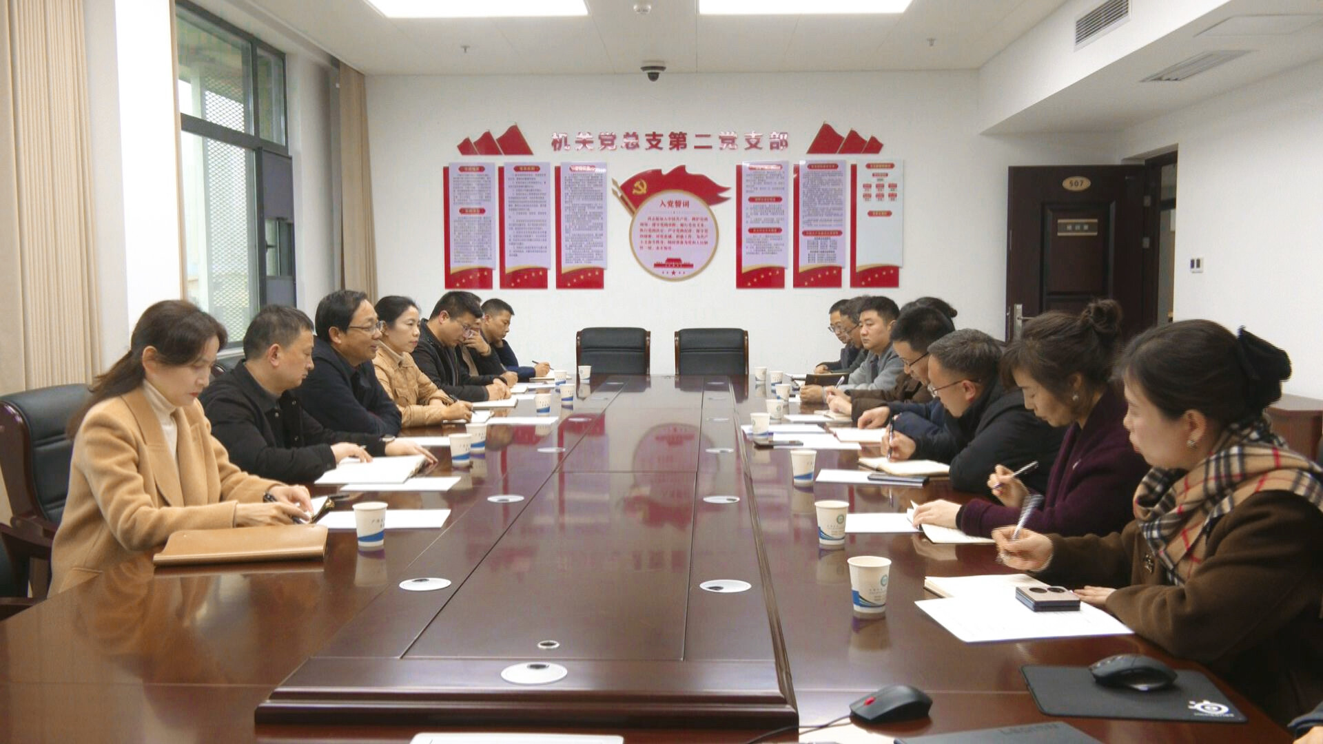 武陵区专题调研“AI+医疗”工作