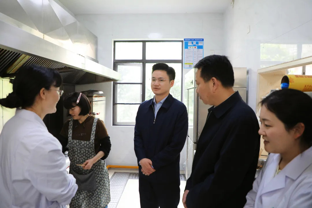 寻健督导检查安全生产工作