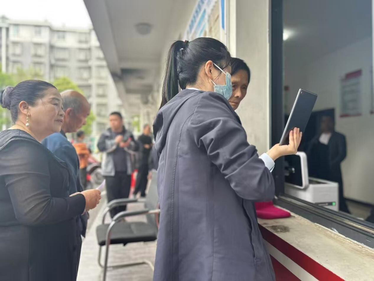 武陵区组织社保卡上门集中制卡服务活动