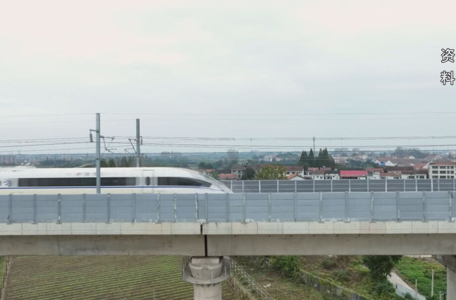 7月1日零时起 全国铁路将实行新列车运行图