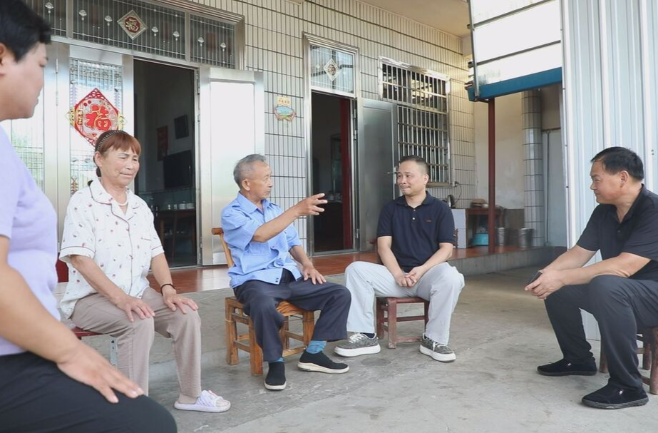 （为民办实事）“小切口”撬动“大民生” 尊崇之光温暖退役军人