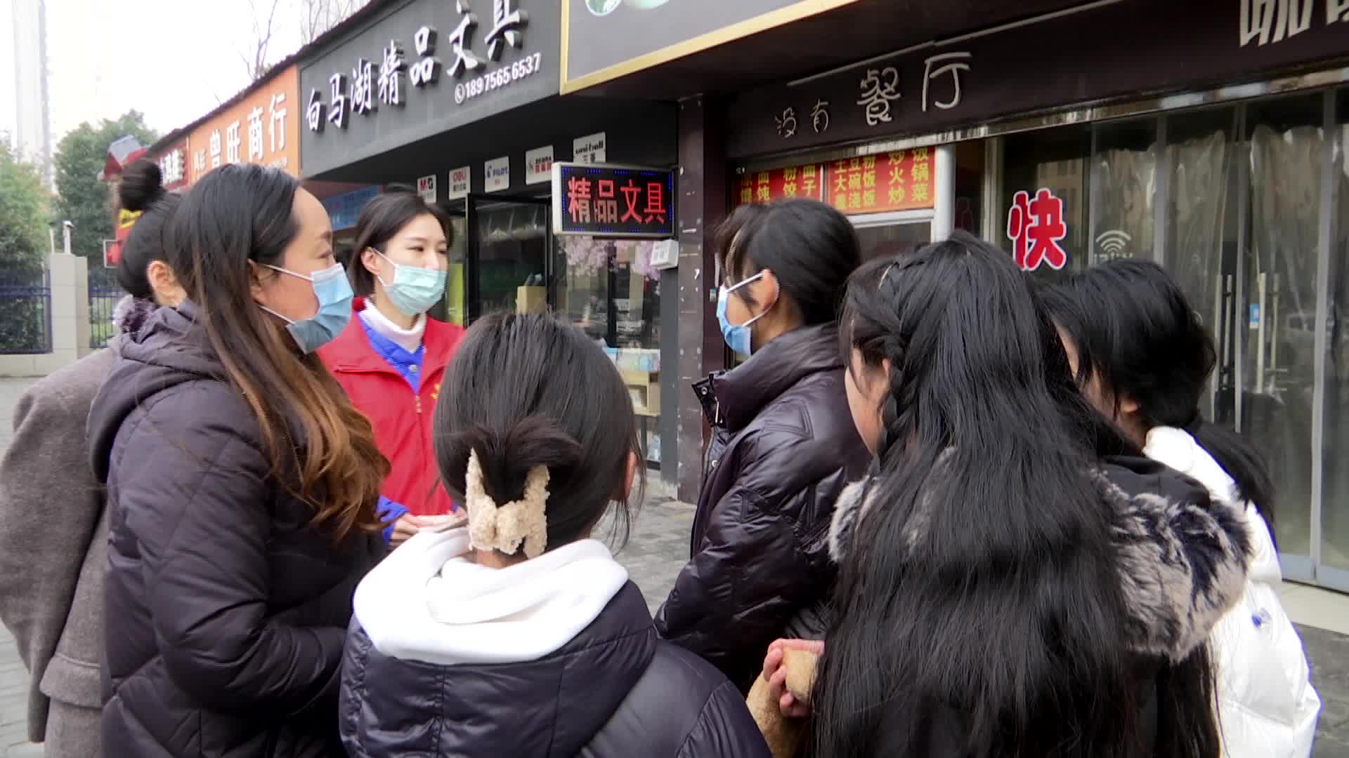 南坪街道开展两节期间“扫黄打非”专项检查