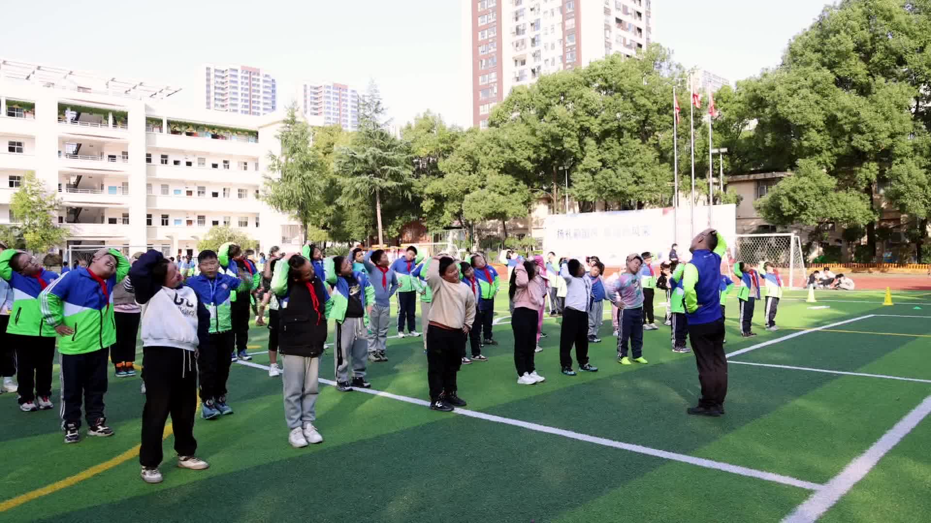 芙蓉路小学：开设减肥训练营 帮助孩子科学减重