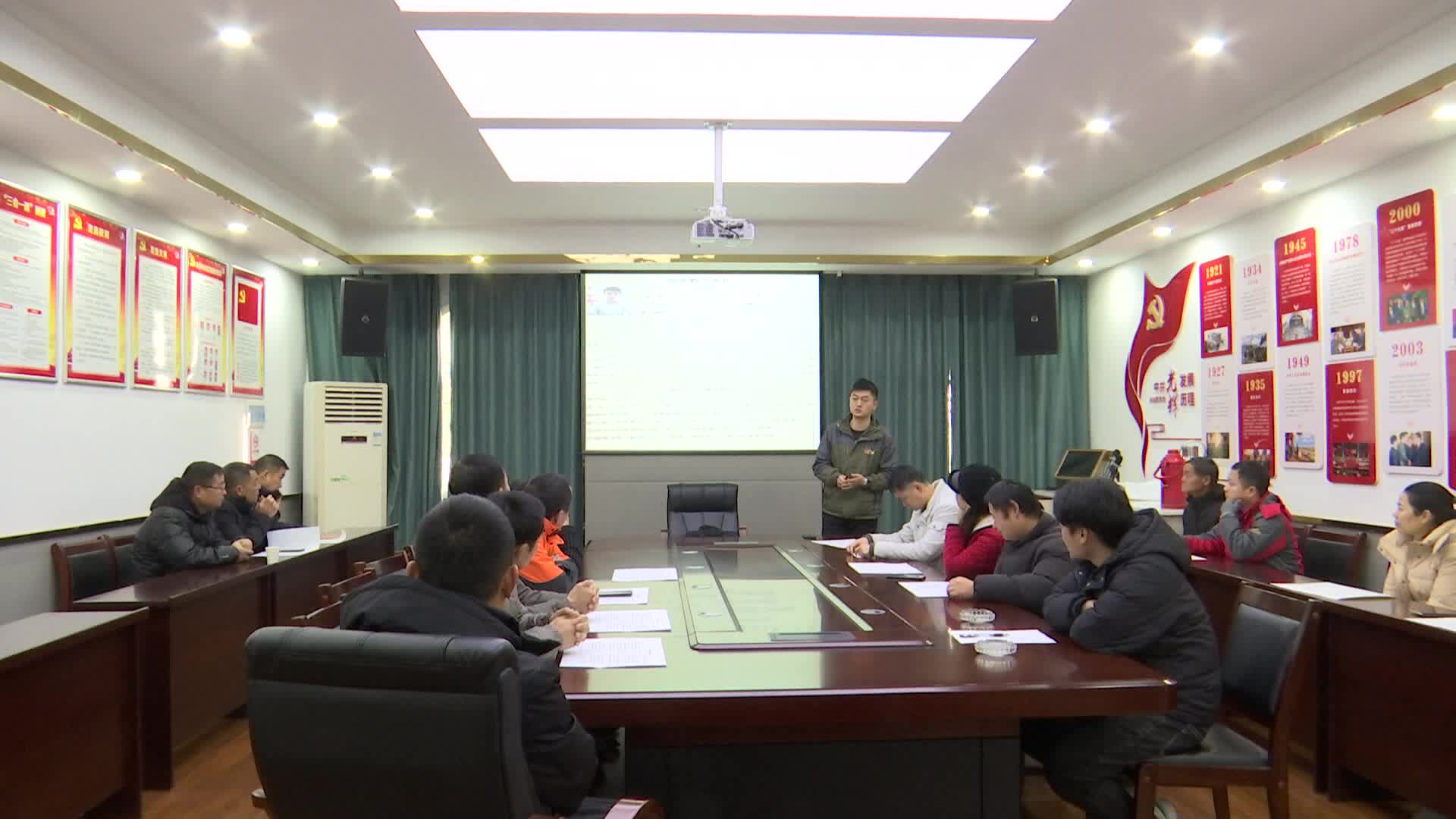 东江街道关天坪社区开展消防安全知识培训