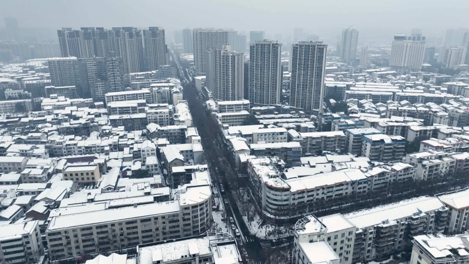 武陵区：13家农贸市场钢构大棚区域实行封闭管理