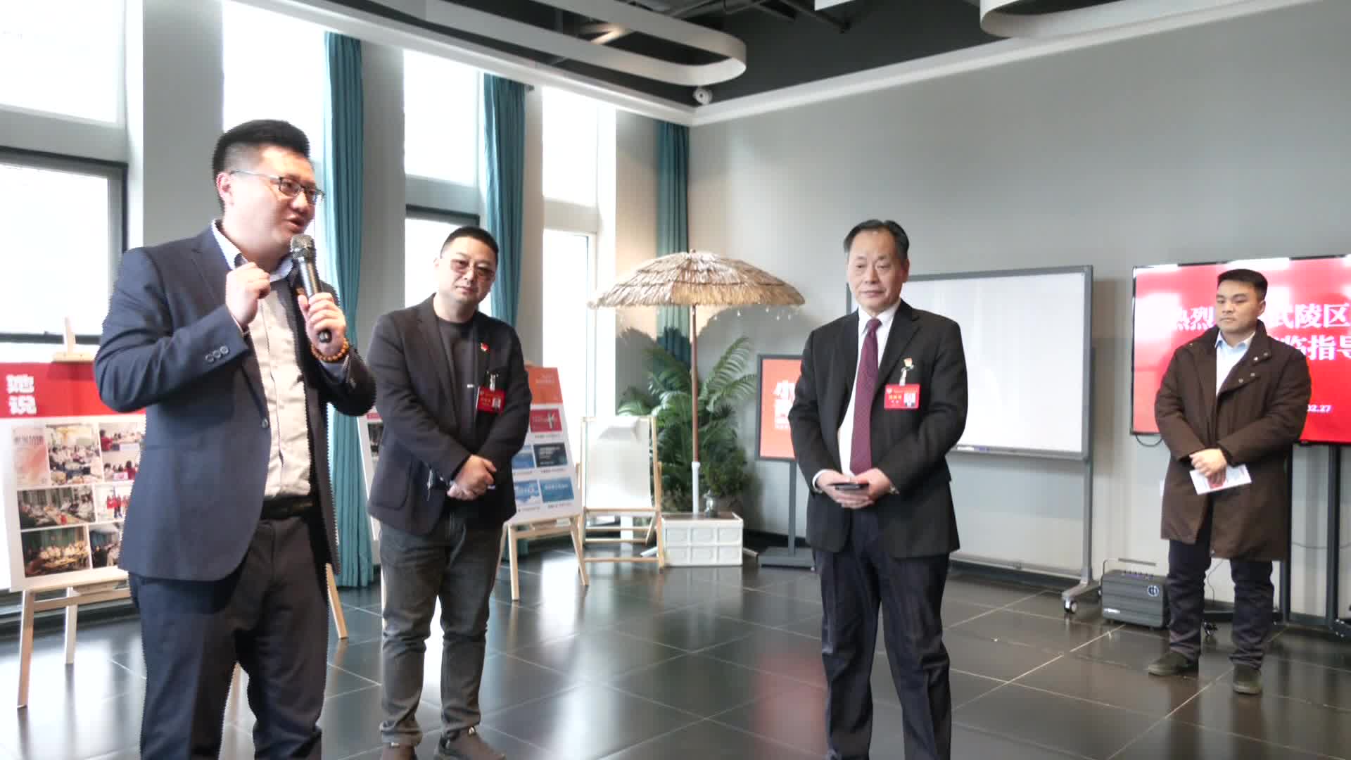 武陵区政协委员分组视察武陵区经济社会发展