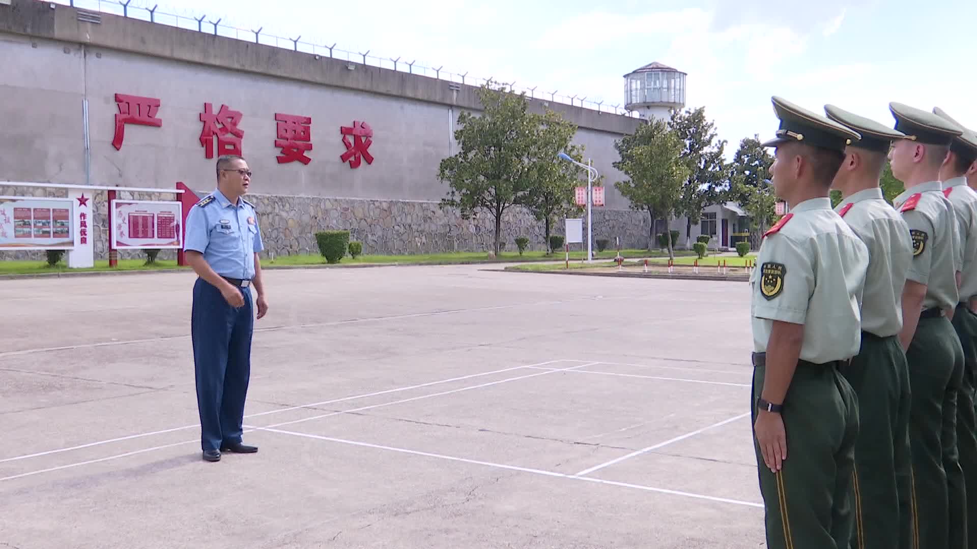 武陵区领导开展“八一”走访慰问活动