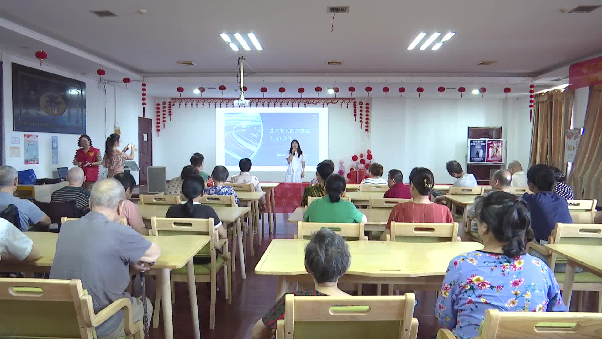 南坪街道社区卫生服务中心开展健康知识讲座