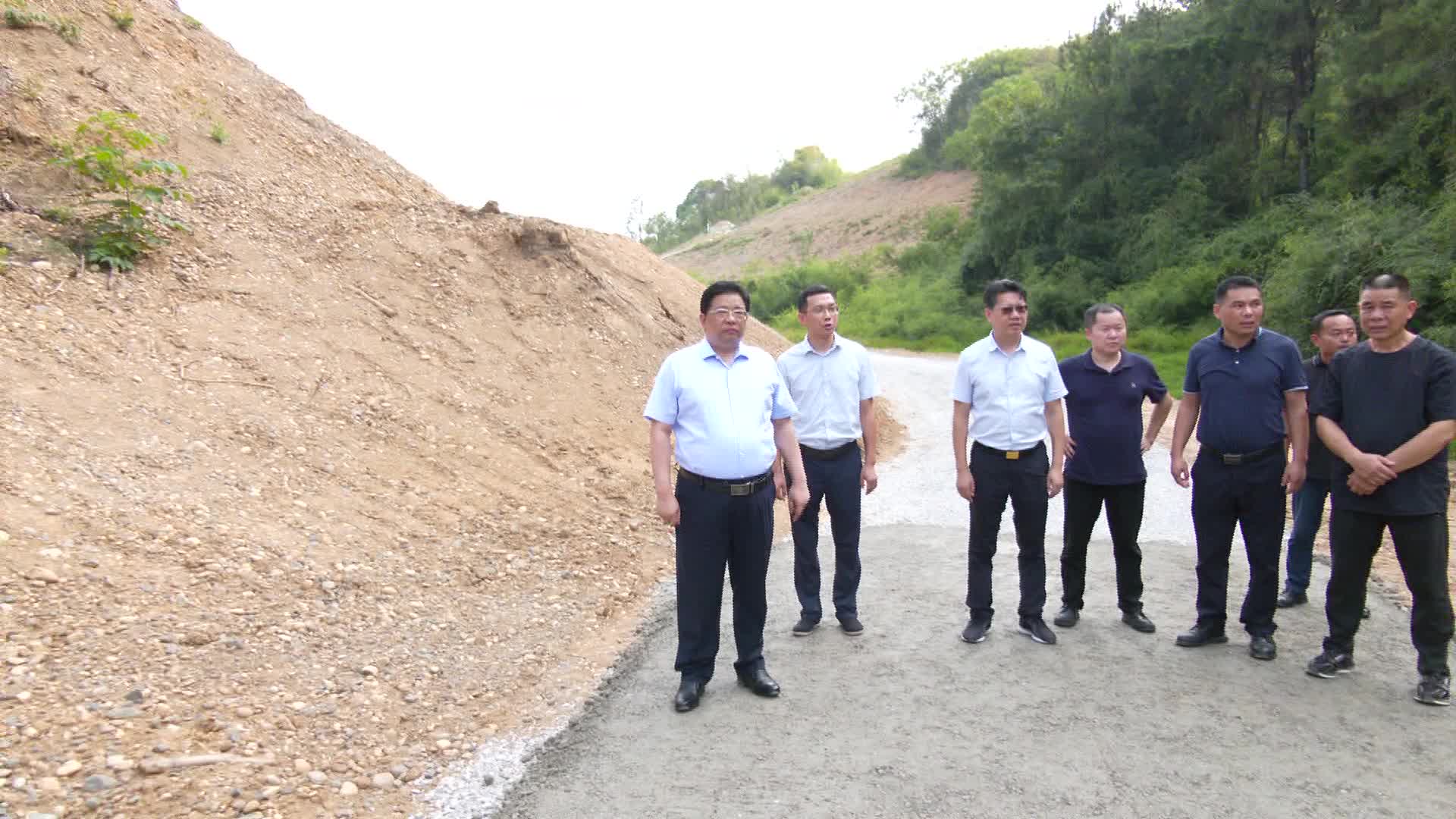 康少中督导森林防灭火、安全生产、消防安全、食品安全、市场保供工作